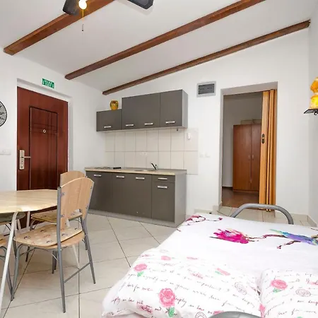 By The Sea Apartment