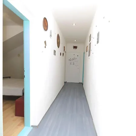 By The Sea Apartment